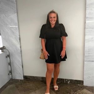 Meet your Posher, Elnora